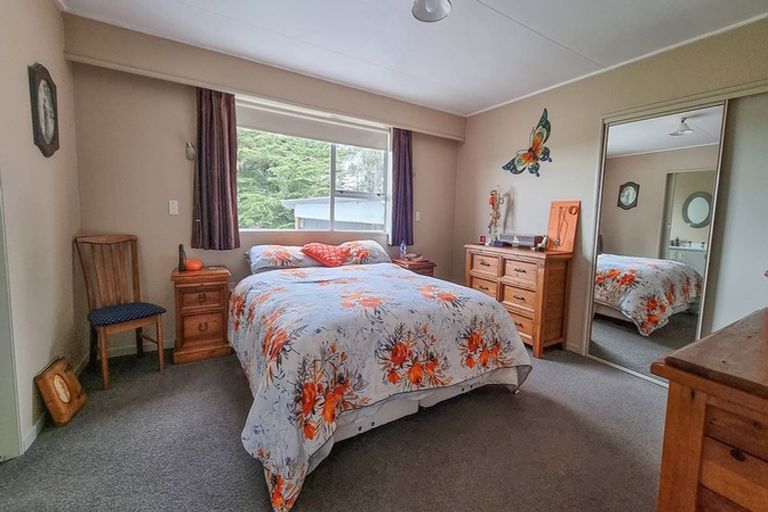 Photo of property in 239 Clyde Street, Balclutha, 9230