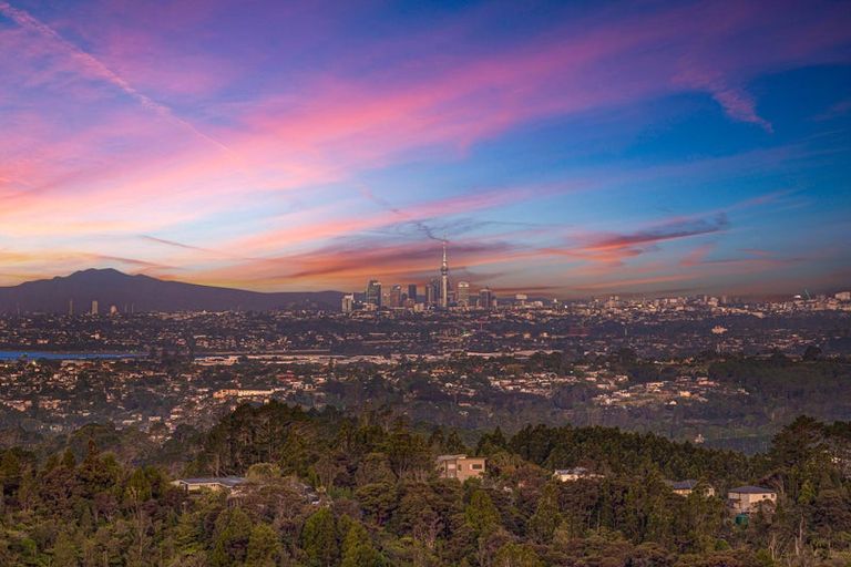 Photo of property in 291 Forest Hill Road, Waiatarua, Auckland, 0612