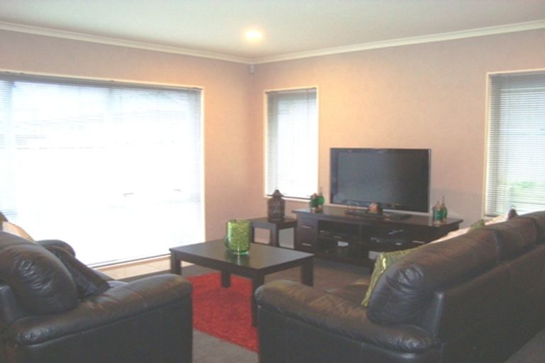 Photo of property in 34 Sarteano Drive, Manurewa, Auckland, 2105