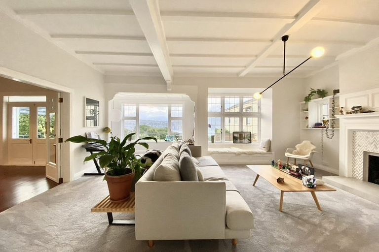 Photo of property in 46a The Crescent, Roseneath, Wellington, 6011