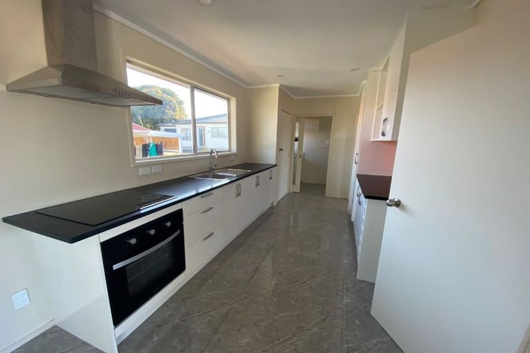 Photo of property in 9 Surrey Street, Manurewa, Auckland, 2102