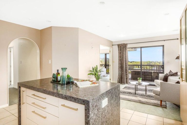 Photo of property in 54 Kakariki Grove, Waikanae, 5036