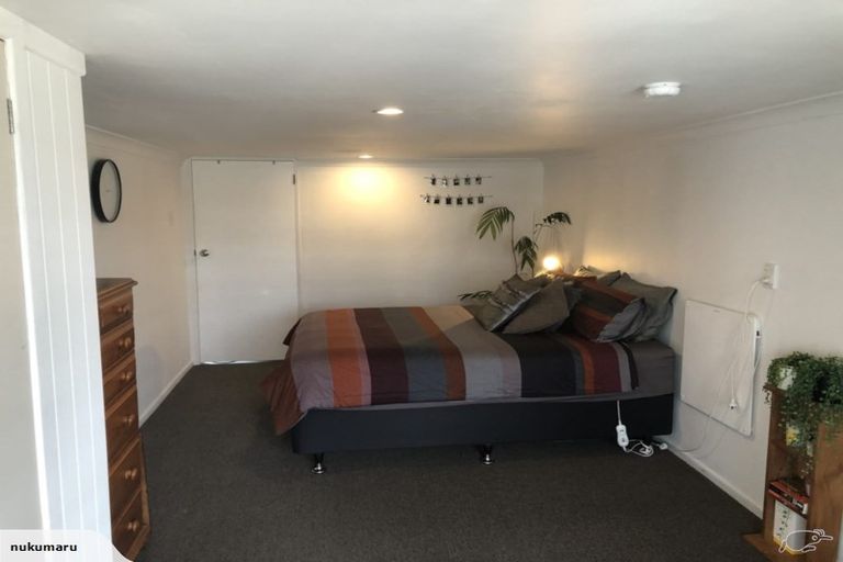 Photo of property in 3 Okiwa Terrace, Waiinu Beach, Whanganui, 4588