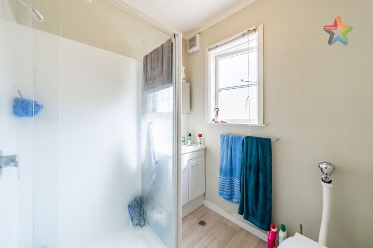 Photo of property in 11 Lancaster Street, Karori, Wellington, 6012