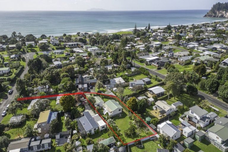 Photo of property in 11 Marlin Place, Whiritoa, Whangamata, 3691