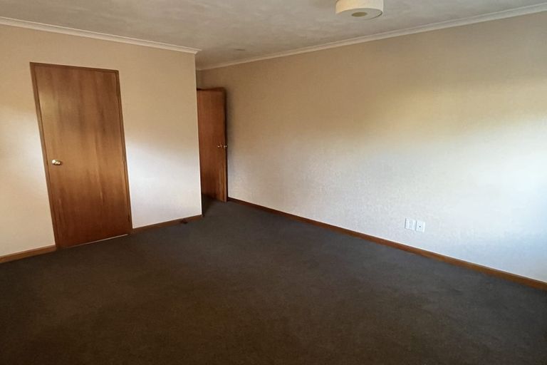 Photo of property in 9a Phoenix Avenue, Hokowhitu, Palmerston North, 4410