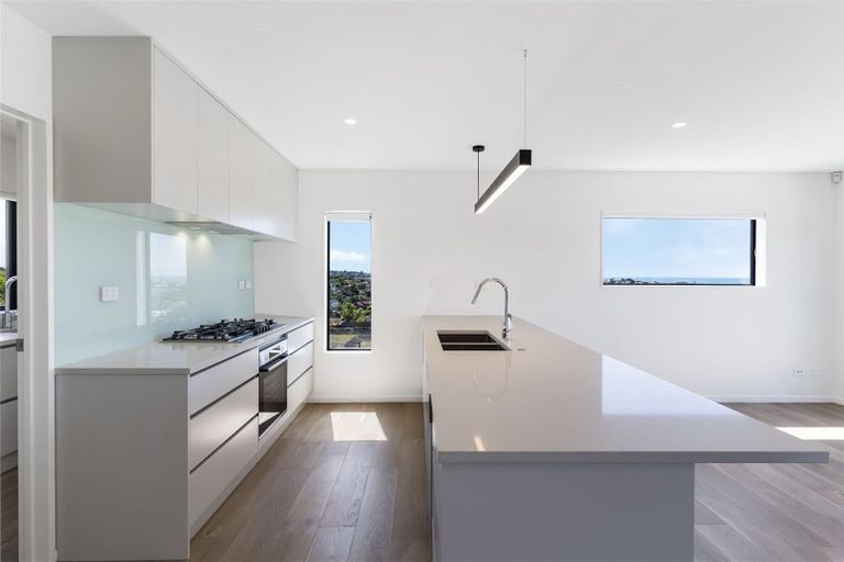 Photo of property in 85a Bayside Drive, Browns Bay, Auckland, 0630