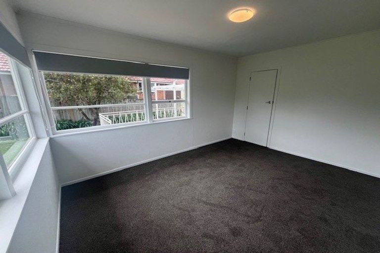 Photo of property in 63 Litten Road, Cockle Bay, Auckland, 2014