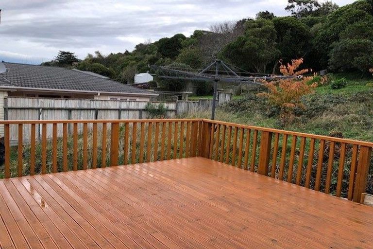 Photo of property in 357 Main Road, Tawa, Wellington, 5028