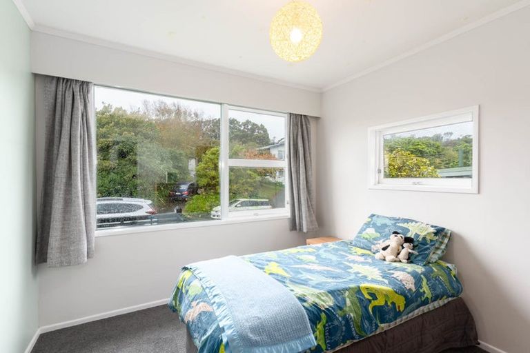 Photo of property in 15 Silverbirch Grove, Churton Park, Wellington, 6037