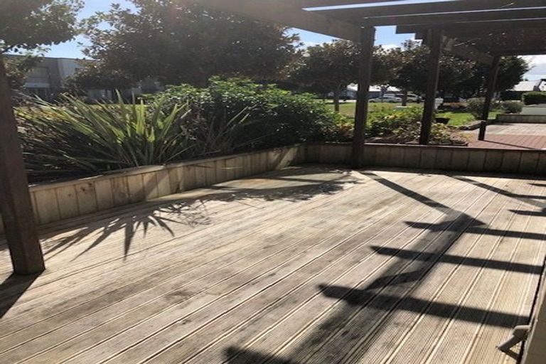 Photo of property in 76 Kuaka Drive, Takanini, 2112