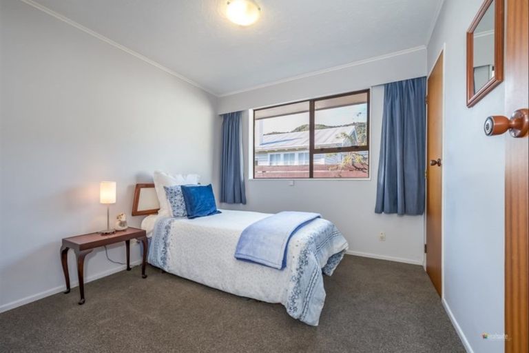 Photo of property in 18 Norton Park Avenue, Fairfield, Lower Hutt, 5011