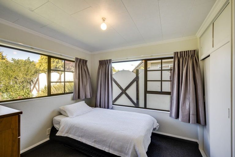 Photo of property in 10 Rush Place, Havelock North, 4130