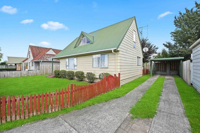 Photo of property in 12 Lickfold Lane, Pukete, Hamilton, 3200