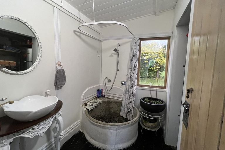 Photo of property in 5 Mania Road, Awakino, Mokau, 4376