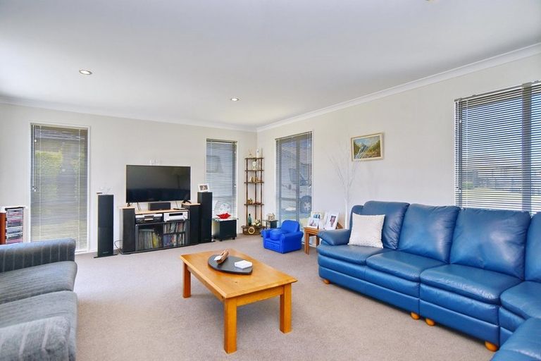 Photo of property in 7 Wairepo Close, Rangiora, 7400