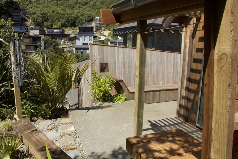 Photo of property in 238a Houghton Bay Road, Houghton Bay, Wellington, 6023