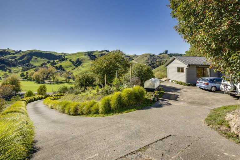 Photo of property in 863 Puketitiri Road, Puketapu, Napier, 4182