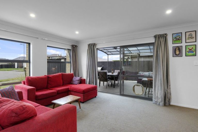 Photo of property in 36 Luxembourg Crescent, Halswell, Christchurch, 8025