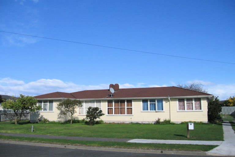 Photo of property in 47-49 Constable Crescent, Onekawa, Napier, 4110