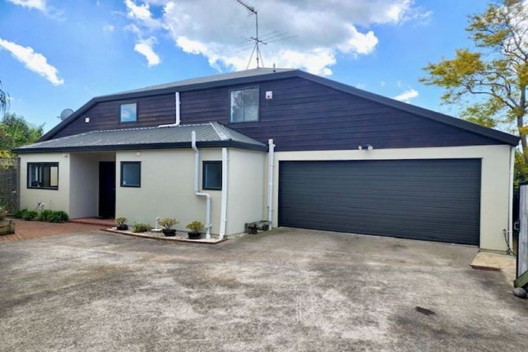 Photo of property in 2/148 Pigeon Mountain Road, Half Moon Bay, Auckland, 2012