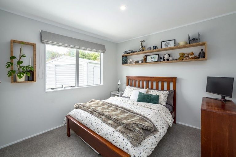 Photo of property in 19 Baillie Crescent, Carterton, 5713