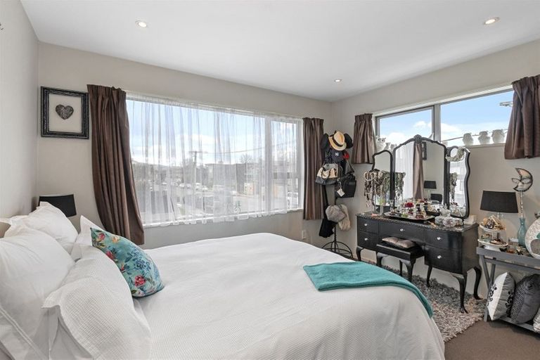 Photo of property in 34a Packe Street, Edgeware, Christchurch, 8013