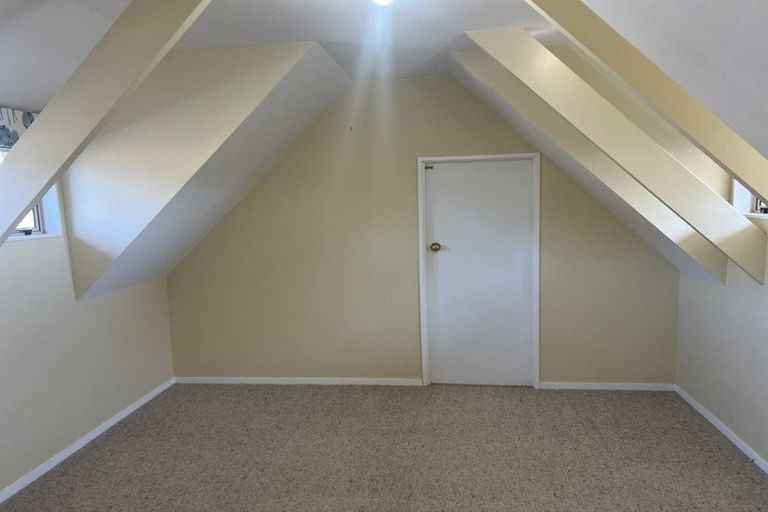 Photo of property in 16b Gemini Place, Kawaha Point, Rotorua, 3010