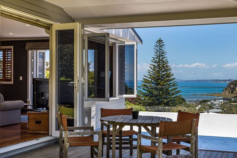 Photo of property in 1114 Whangaparaoa Road, Tindalls Beach, Whangaparaoa, 0930