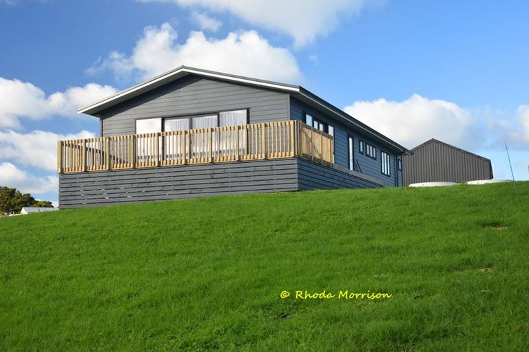Photo of property in 12 Arahanga Road, Paparoa, 0571