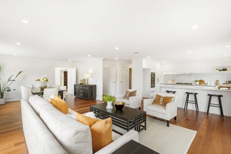 Photo of property in 5 Wye Oak Drive, Schnapper Rock, Auckland, 0632