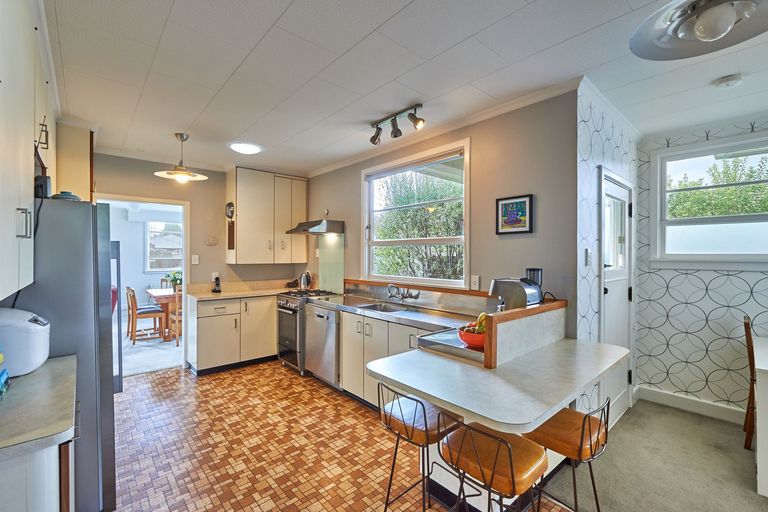 Photo of property in 387 Albert Street, Hokowhitu, Palmerston North, 4410