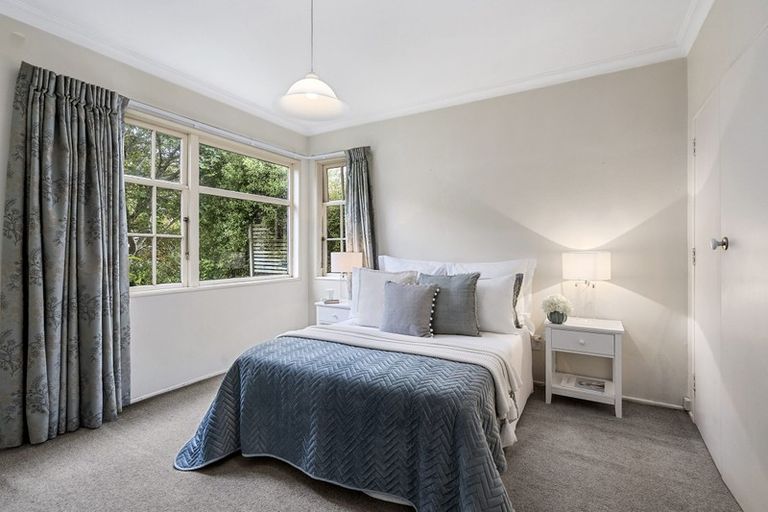 Photo of property in 330 Karori Road, Karori, Wellington, 6012