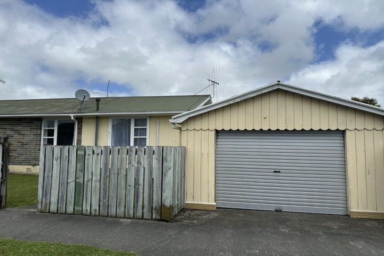 Photo of property in 17 Iti Street, Otaki, 5512