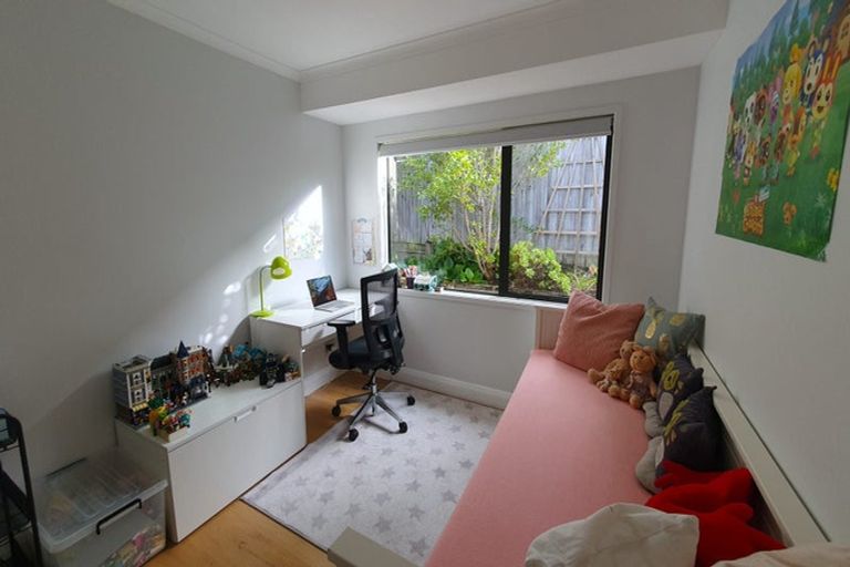 Photo of property in 12 Bloomfield Rise, Stanmore Bay, Whangaparaoa, 0932