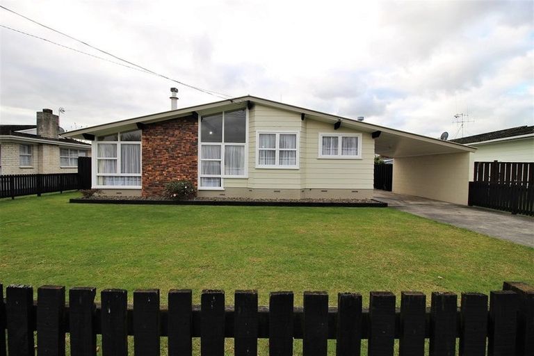 Photo of property in 262 Sandwich Road, St Andrews, Hamilton, 3200
