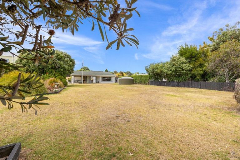 Photo of property in 11 Pinewood Place, Mangawhai Heads, Mangawhai, 0505