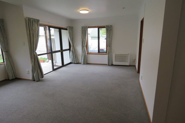Photo of property in 2/125 Champion Street, Edgeware, Christchurch, 8013