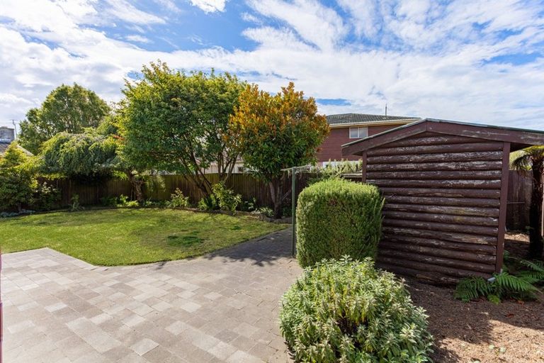 Photo of property in 358 Yaldhurst Road, Russley, Christchurch, 8042