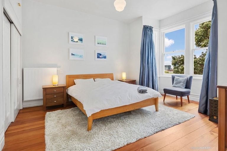 Photo of property in 22 Talavera Terrace, Kelburn, Wellington, 6012