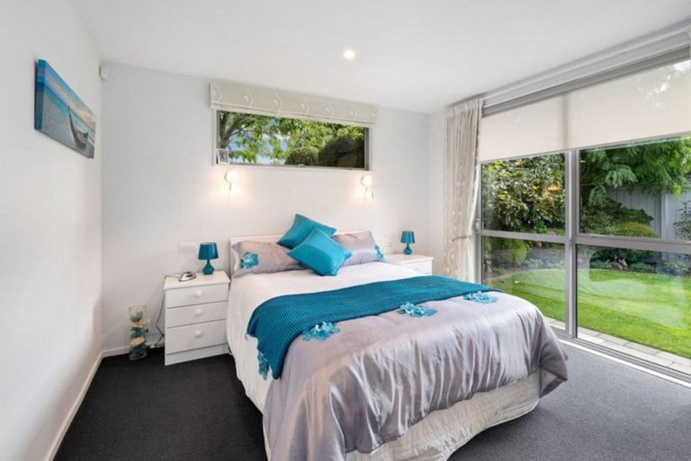 Photo of property in 4a Nutfield Lane, Cashmere, Christchurch, 8022