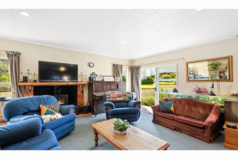 Photo of property in 7 Celsmere Lane, Te Atatu Peninsula, Auckland, 0610