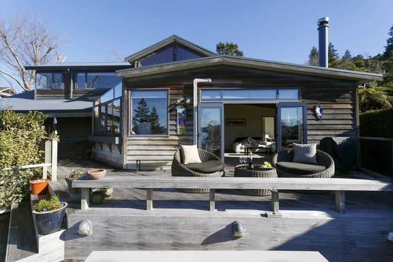 Photo of property in 22 Ewing Grove, Acacia Bay, Taupo, 3330