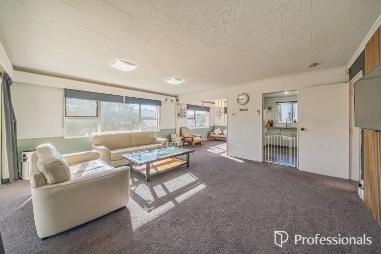 Photo of property in 110 Holborn Drive, Stokes Valley, Lower Hutt, 5019
