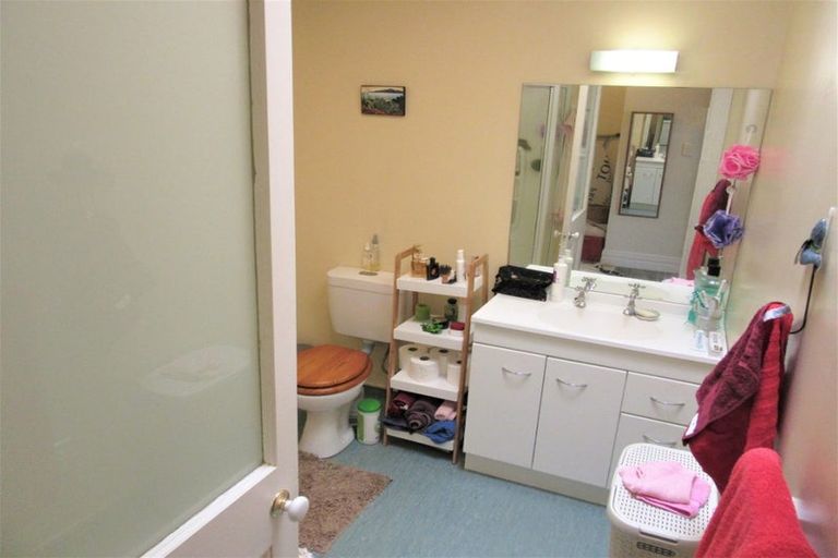 Photo of property in 250 Adelaide Road, Newtown, Wellington, 6021