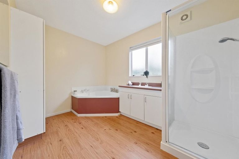 Photo of property in 1 Whaka Terrace, Huntsbury, Christchurch, 8022