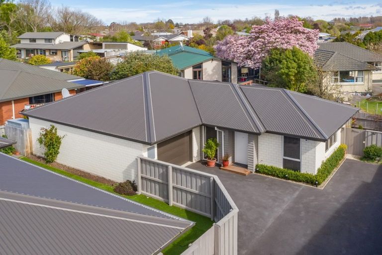 Photo of property in 3/407 Main Road North, Redwood, Christchurch, 8051