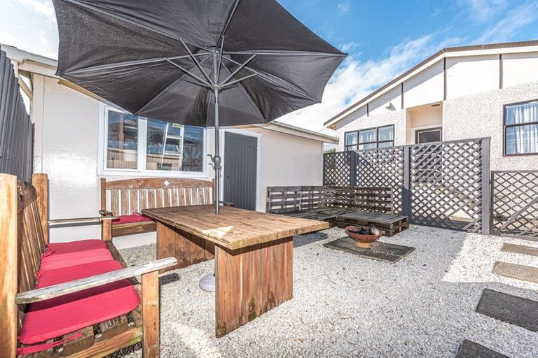 Photo of property in 13 Karaka Street, Castlecliff, Whanganui, 4501