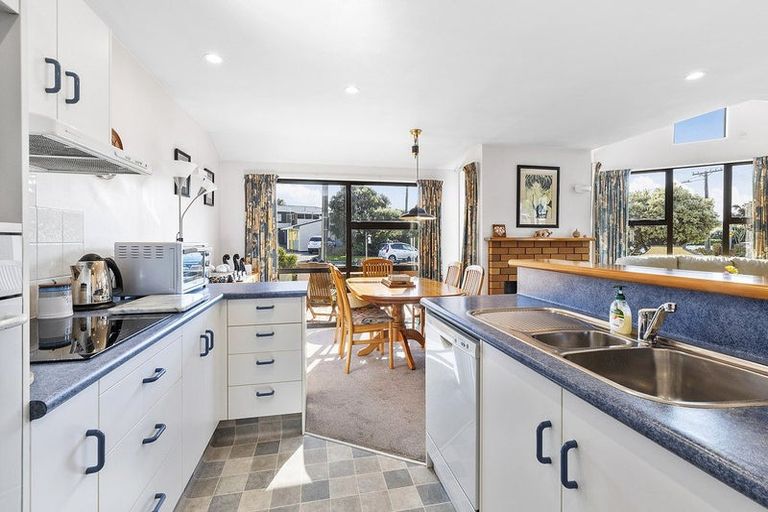 Photo of property in 1/4u Richard Street, Titahi Bay, Porirua, 5022