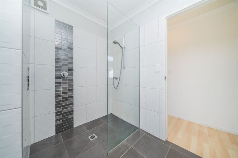 Photo of property in 8 Ridgeview Road, Aokautere, Palmerston North, 4471